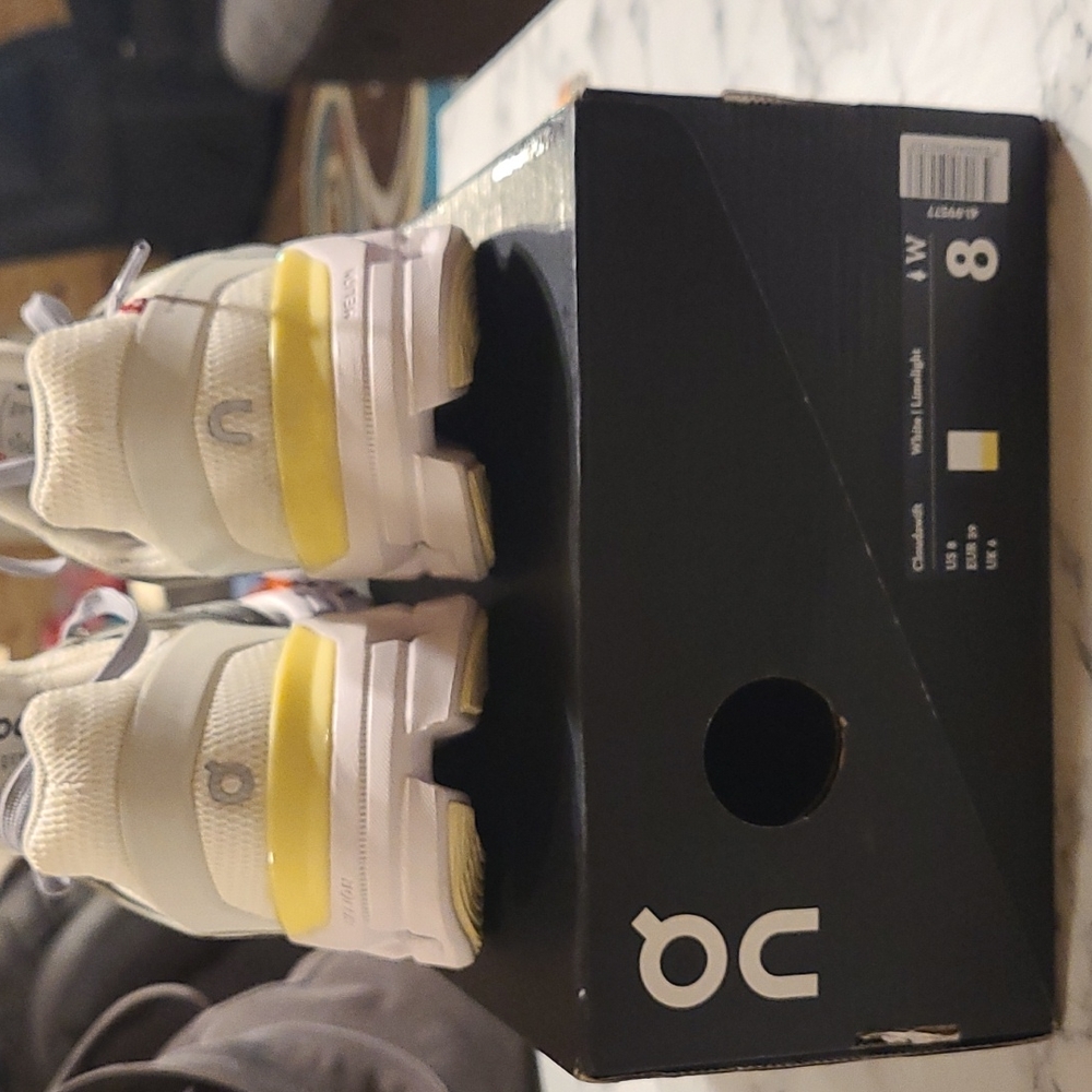 On Running OnCloud Cloudswift Shoe